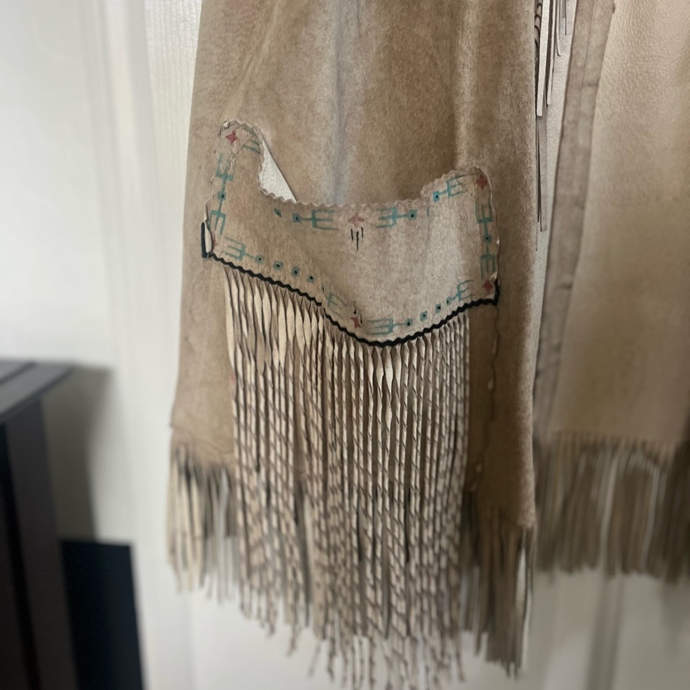 Hand painted fringe vest - Picture 3 of 7